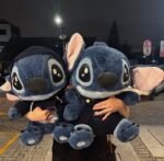 Peluche en Stitch 45cm avec une salopette !