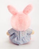 Puffy, le lapin le plus mignon avec un chapeau et une robe rose ! – Image 10
